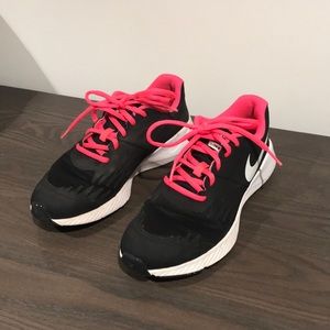 Girl Nike Star Runner